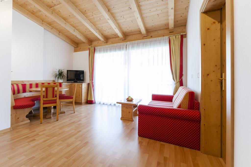 Hotel Jager Hans Сан-Мартино Экстерьер фото
