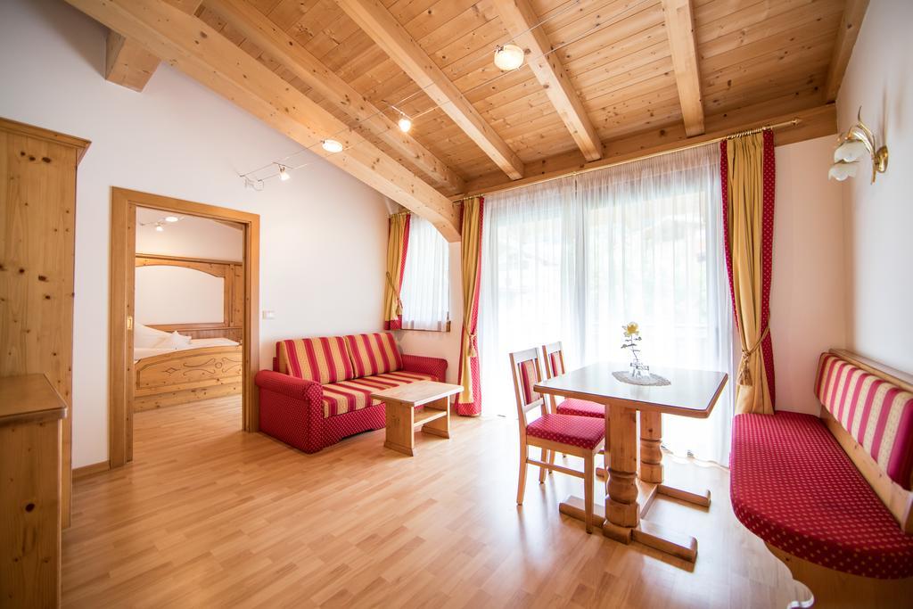 Hotel Jager Hans Сан-Мартино Экстерьер фото